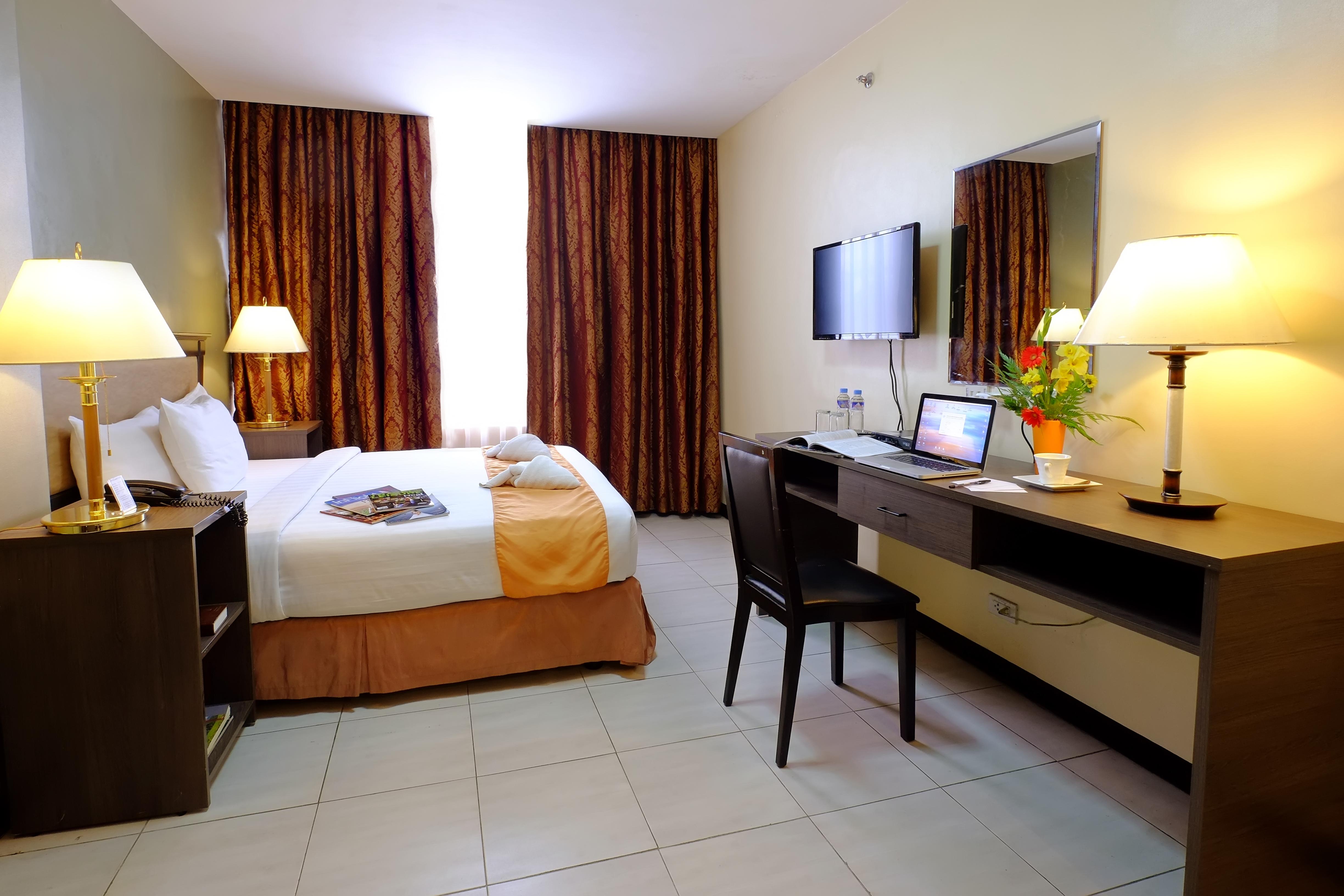 Oyo 187 The Maxwell Hotel Cebu Exterior foto