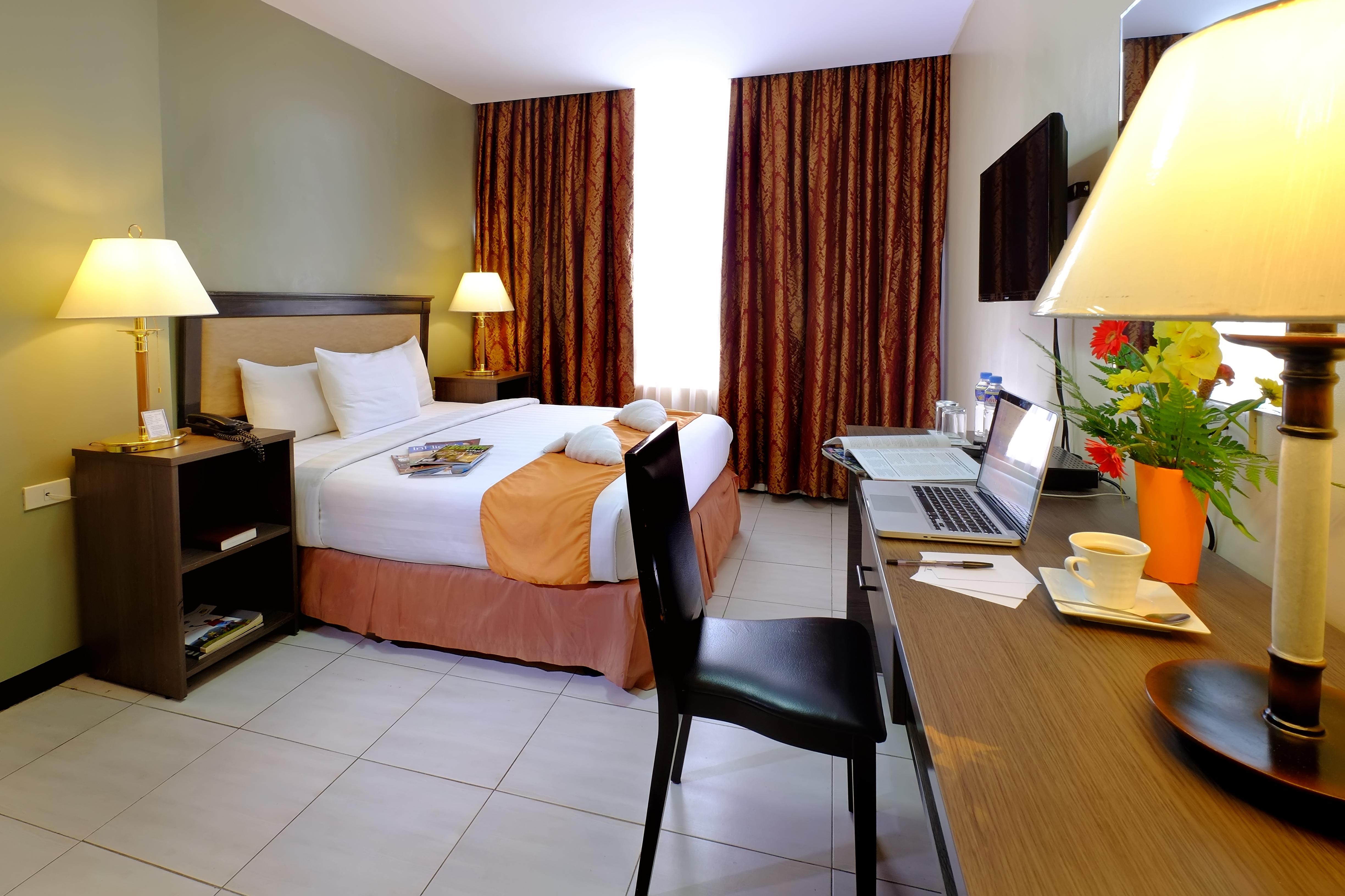 Oyo 187 The Maxwell Hotel Cebu Exterior foto
